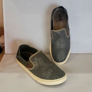 OLUKAI PEHUEA SLIDE ON SNEAKERS‎ WITH PALM TREE DESIGN ( sz 7.5)